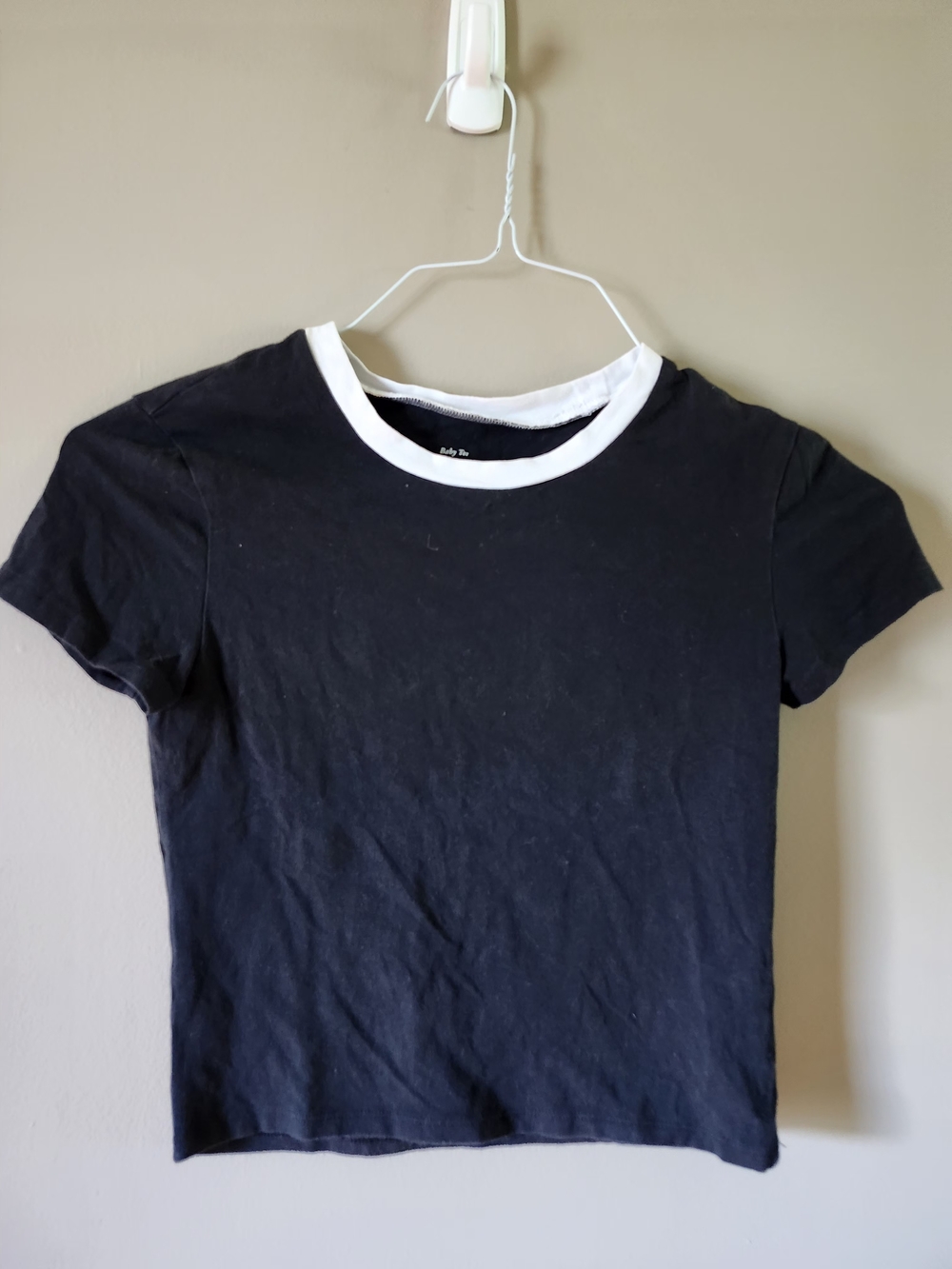 Abercrombie & Fitch Black Tee with White Ringer Collar XS